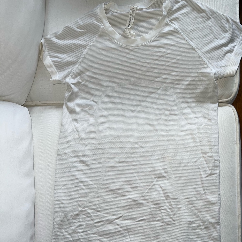 Lululemon short sleeve swift tech size 6 white